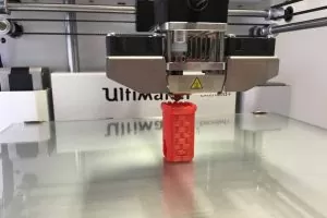 An Ultimaker 3D printer in process.