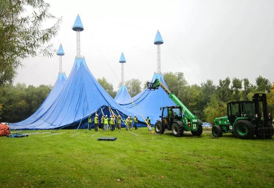 Giant big-top tent being raised at Chessington