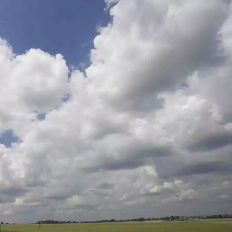 Cloudy skies can make great time-lapses