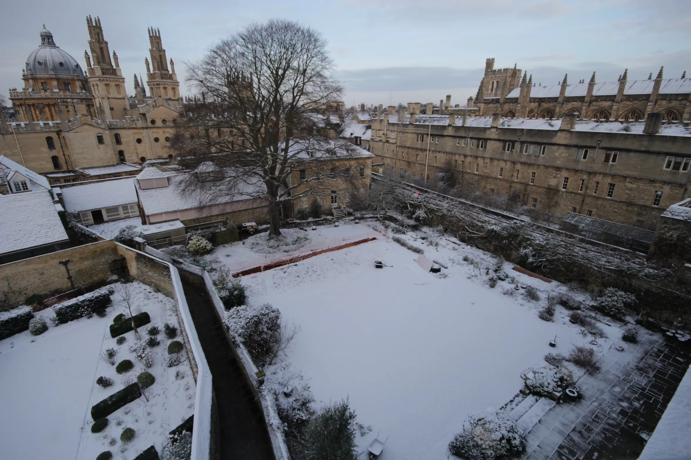 Time-lapsing the Thames Valley. Snow on the ground at the University of Oxford